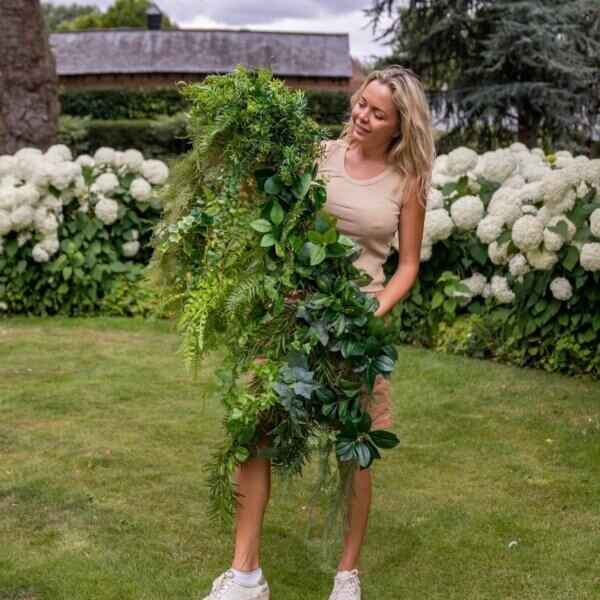artificial greenery garlands