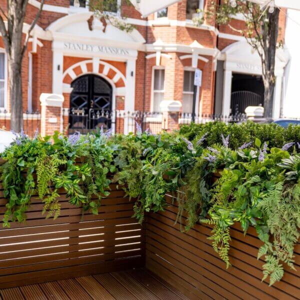 artificial greenery garlands