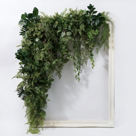 Artifical greenery garlands