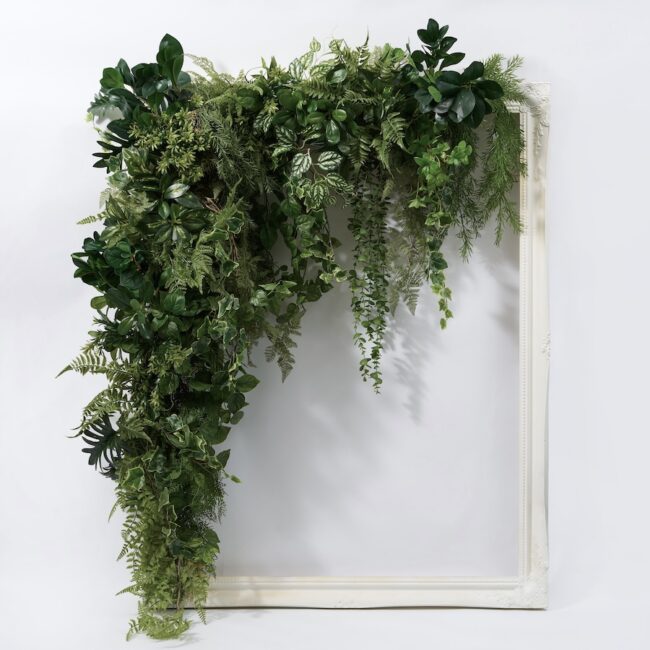 Artifical greenery garlands